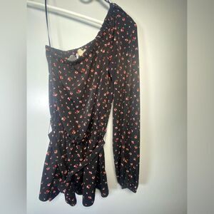 Michael Kors Black Floral Pattern Top-One shoulder design!